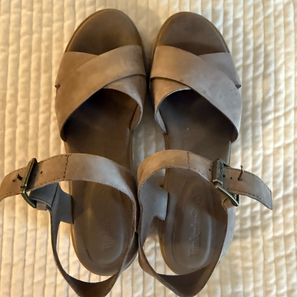 Women's size 10 Timberland sandals in Taupe Nubuck.  ￼ Very lightly worn. - Picture 1 of 4